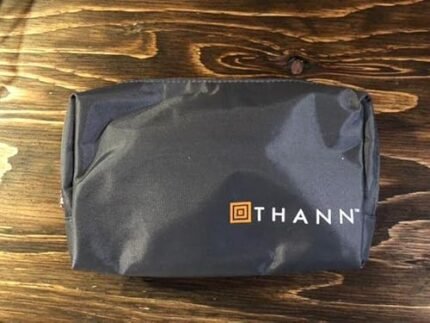 ノーブランド品 THANN First Class Amenity Pouch, Black, ※Hygiene Products not Included